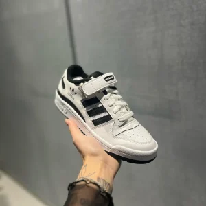 Adidas forum low